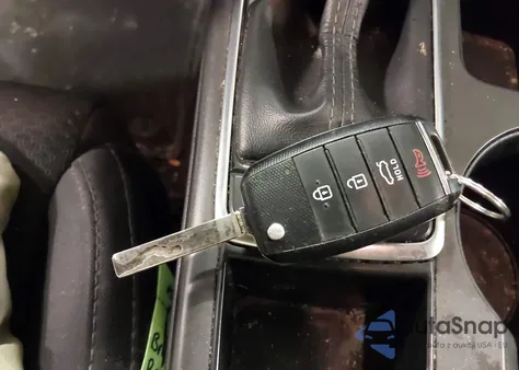 2018 Kia Optima Lx z USA, uszkodzony, nr VIN 5XXGT4L34JG183275